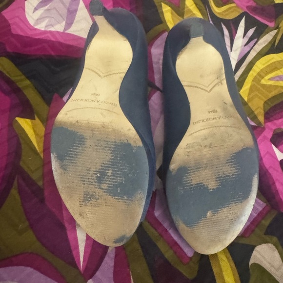 Enzo Angiolini Women's Navy Peep Toe Heels - Picture 5 of 5